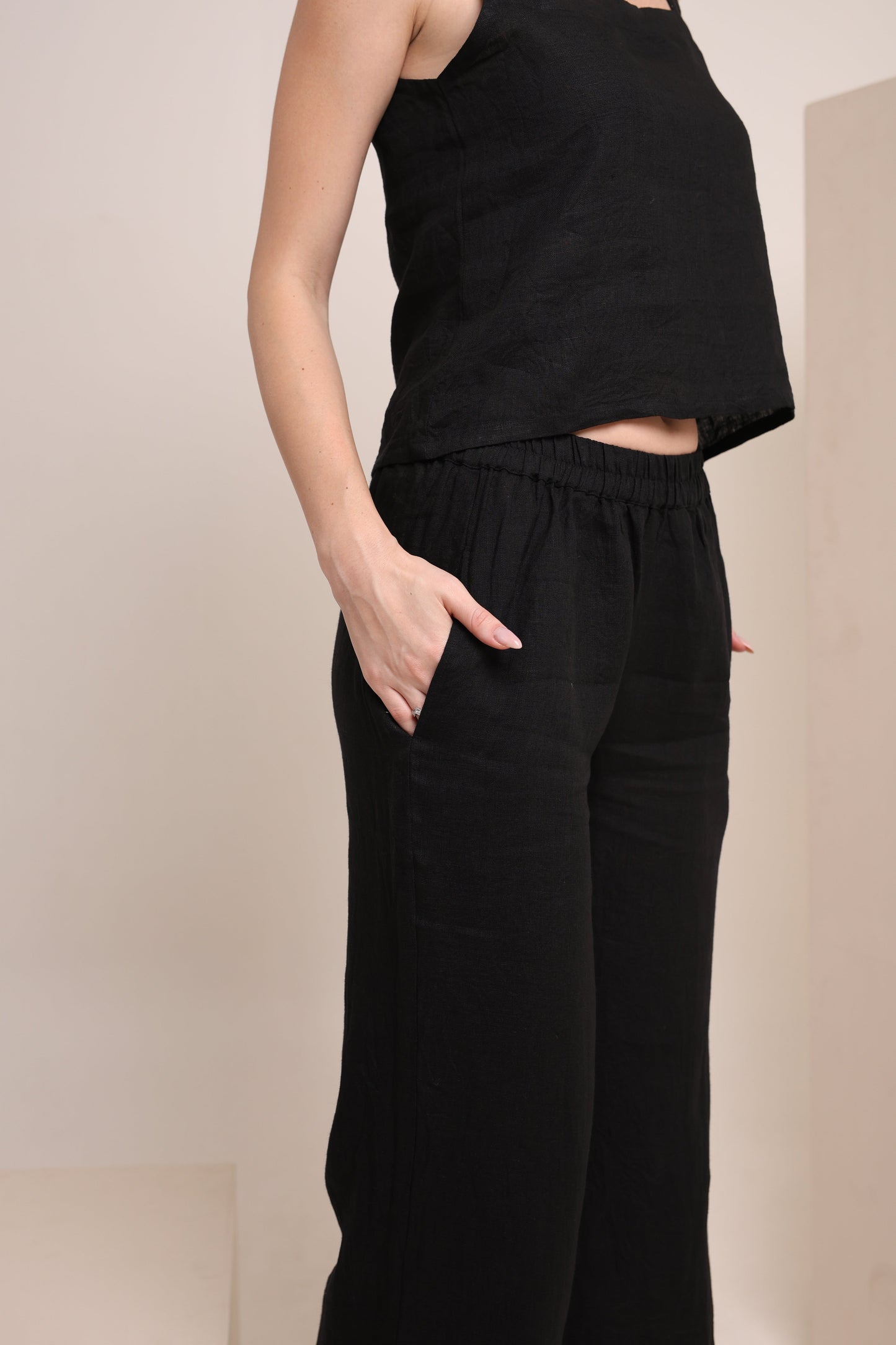 Linen Sholid Black Color Co-ord Set for Women - Sleeveless Top & Cropped Pants